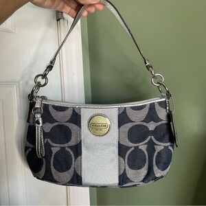 ♢ Y2K Signature Coach Shoulder Bag